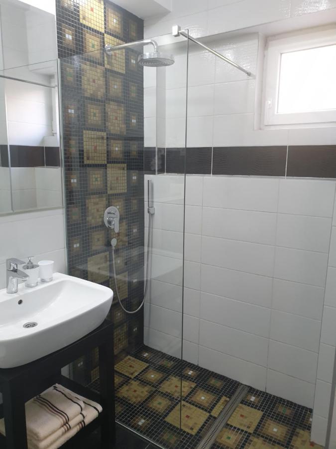 Appartamento Elena Lux Belgrado Esterno foto