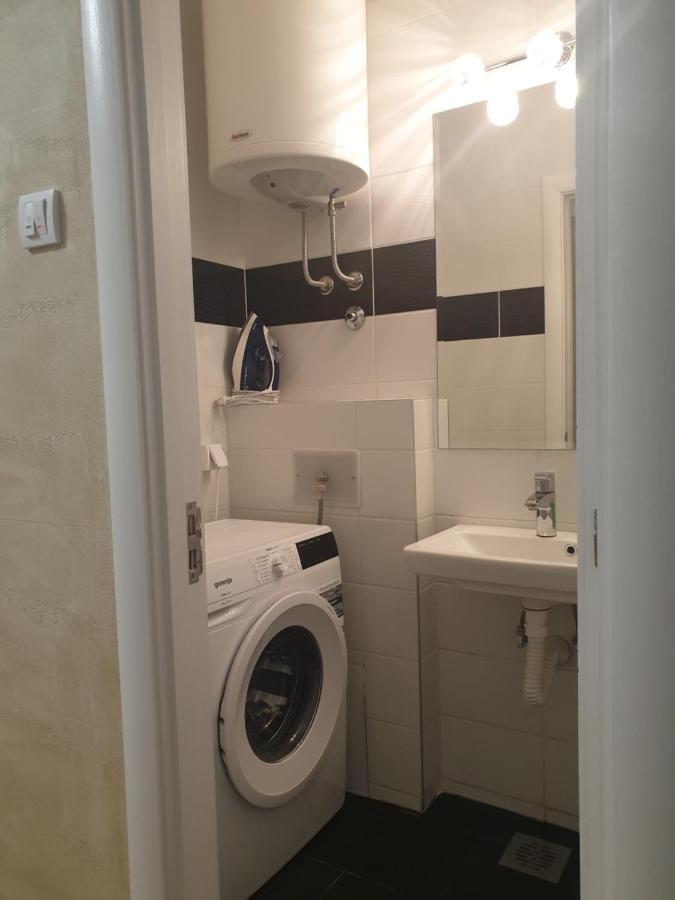 Appartamento Elena Lux Belgrado Esterno foto